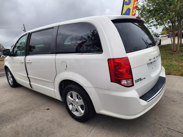 2012 Dodge Grand Caravan Crew photo 6