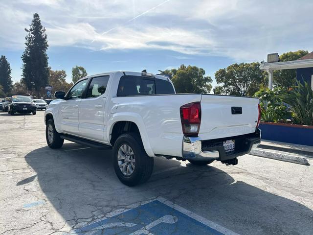 2018 Toyota Tacoma SR5 photo 5