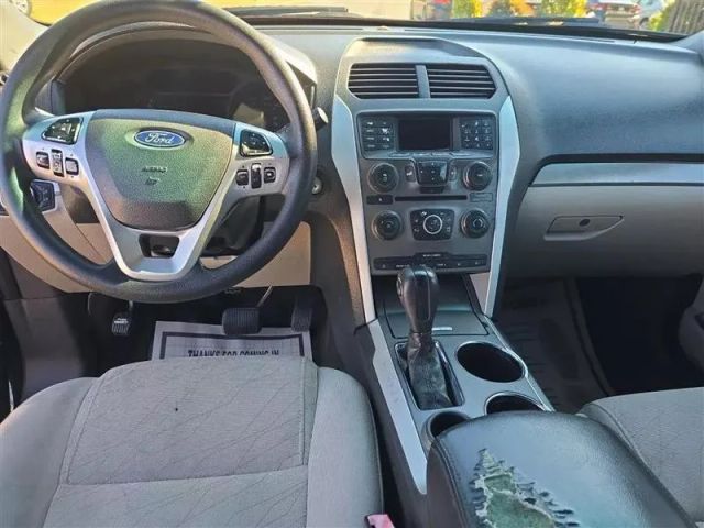 2014 Ford Explorer - Image 10