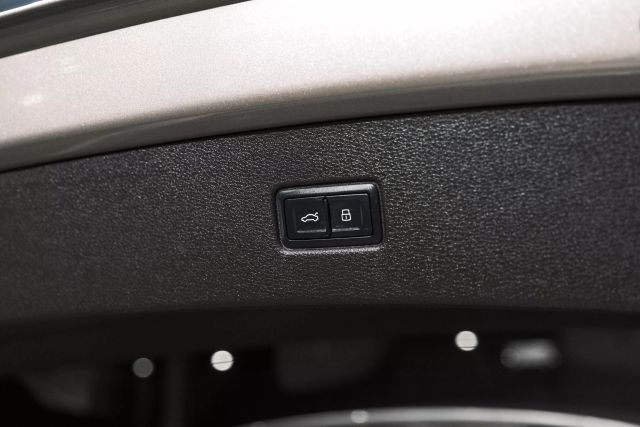 2017 Audi Q7 3.0t Prestige Sport Utility 4d - Image 56