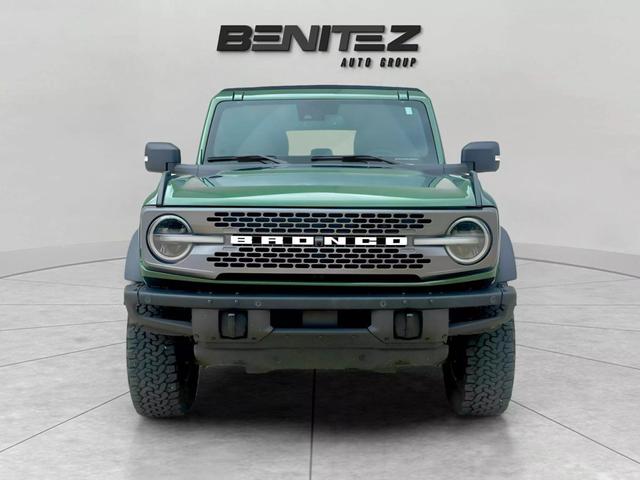 2023 Ford Bronco 4-Door Badlands photo 2