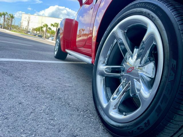 2003 Chevrolet Ssr - Image 30