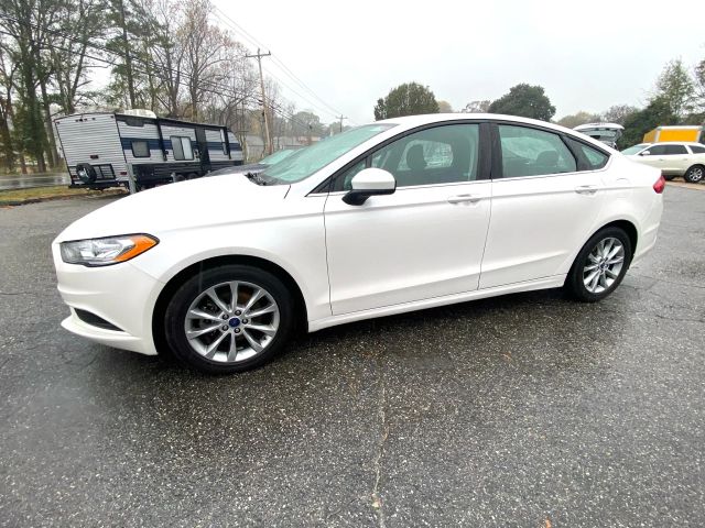 2017 Ford Fusion - Image 13