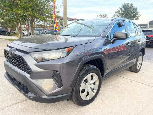 Toyota RAV4's photo