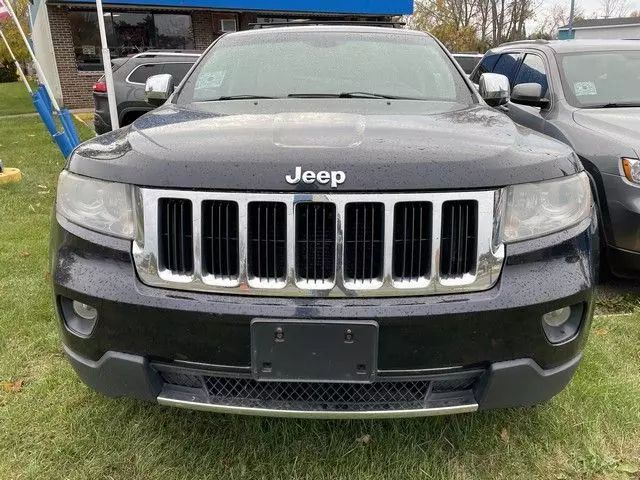 2011 Jeep Grand Cherokee - Image 42