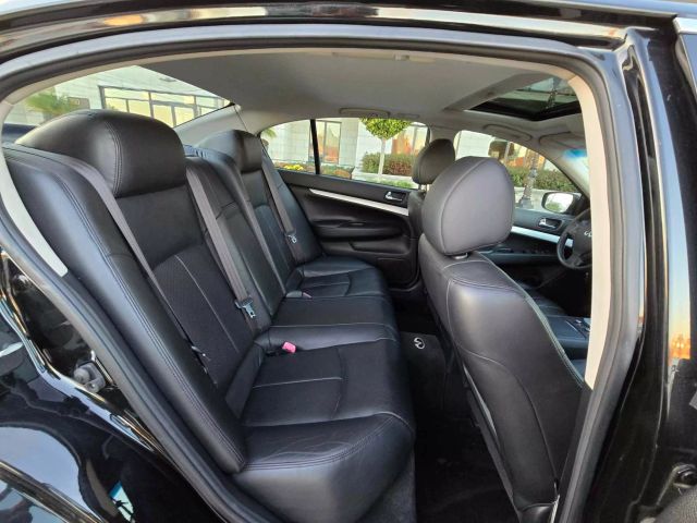 2009 Infiniti G37x Sedan 4d - Image 18