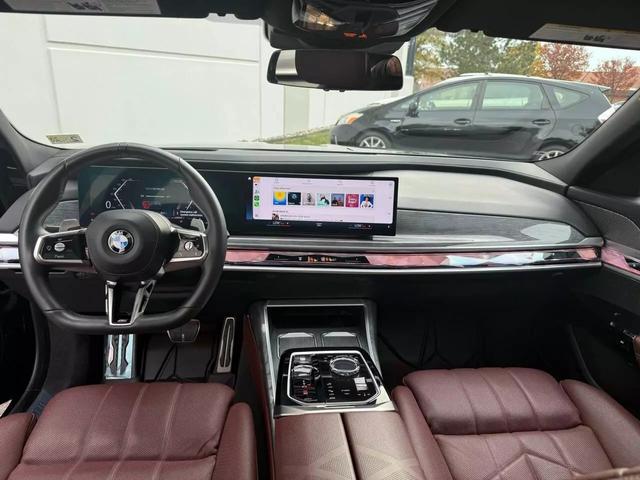 2023 BMW 7 Series 760i photo 15