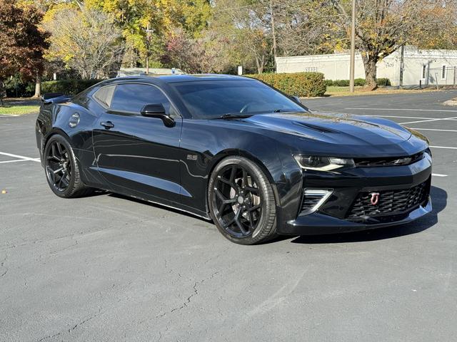 2016 Chevrolet Camaro 2SS photo 4