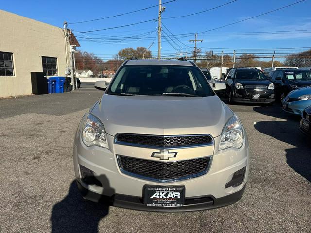 2010 Chevrolet Equinox 1LT photo 2