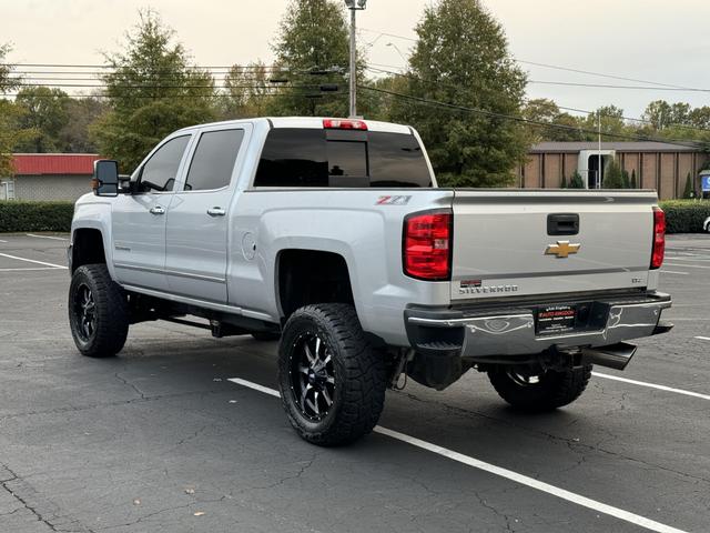 2015 Chevrolet Silverado 2500HD LTZ photo 8