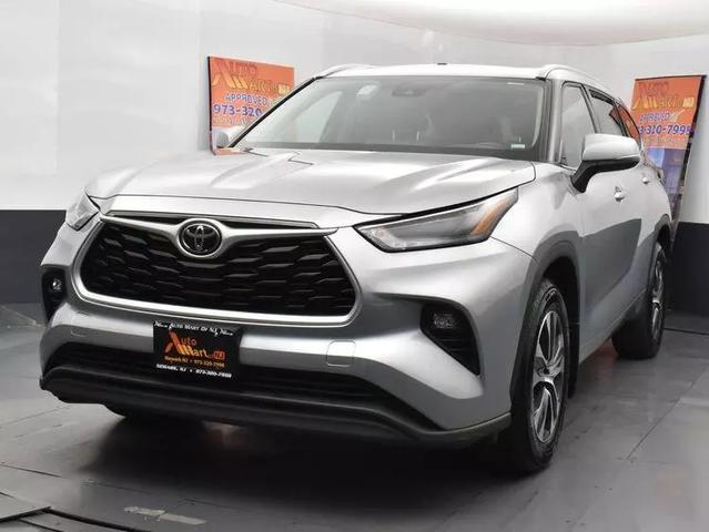 2024 Toyota RAV4 XLE photo 43