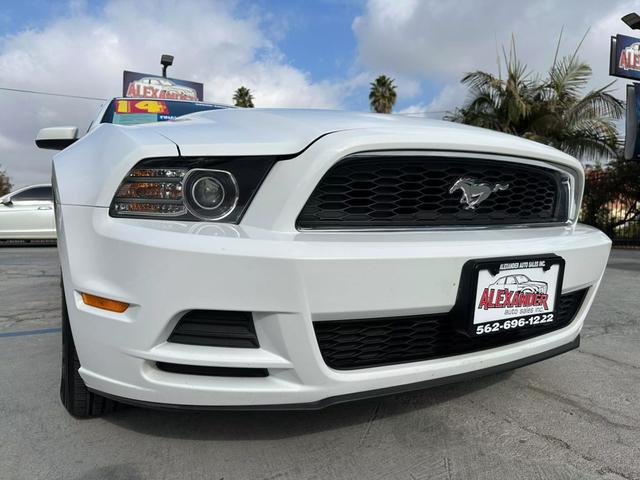 2014 Ford Mustang V6 Premium photo 20