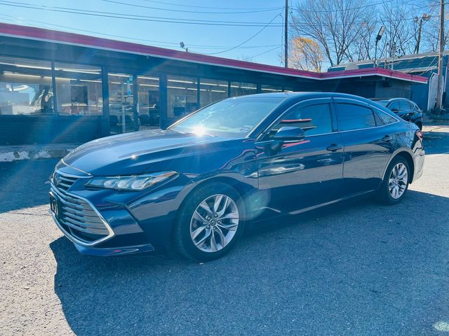 2019 Toyota Avalon - Image 15