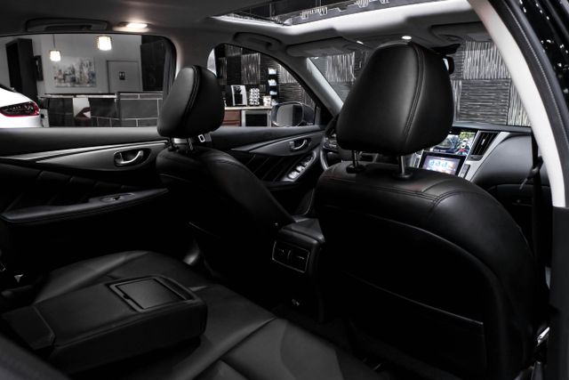 2021 Infiniti Q50 Luxe Sedan 4d - Image 38