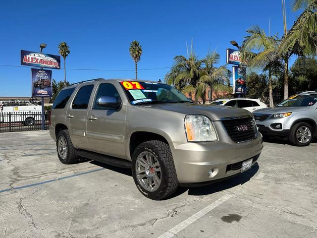 2007 GMC Yukon SLE2 photo 4