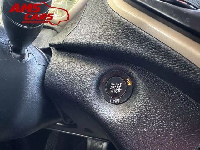 2018 Jeep Cherokee - Image 33