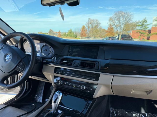 2012 Bmw 5 Series - Image 29