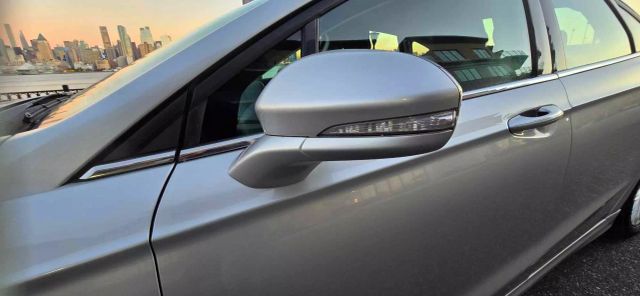 2016 Ford Fusion Se Hybrid Sedan 4d - Image 28