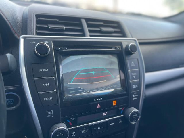 2017 Toyota Camry - Image 19