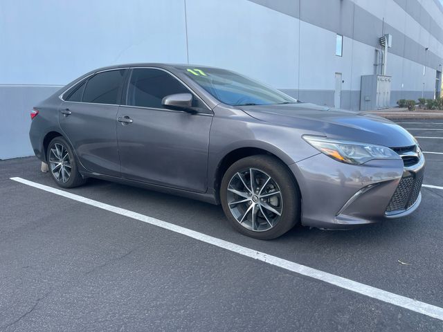 2017 Toyota Camry - Image 11