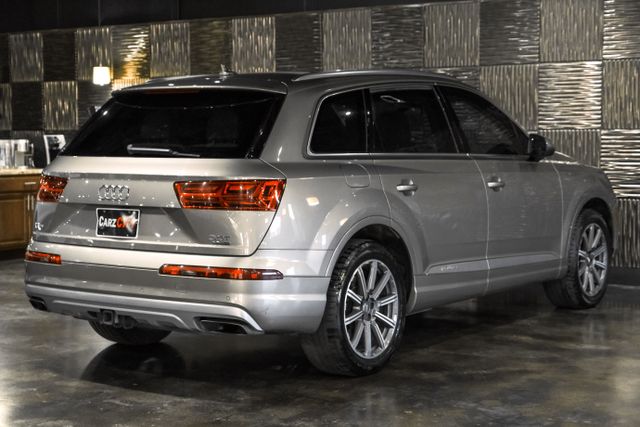 2017 Audi Q7 3.0t Prestige Sport Utility 4d - Image 10