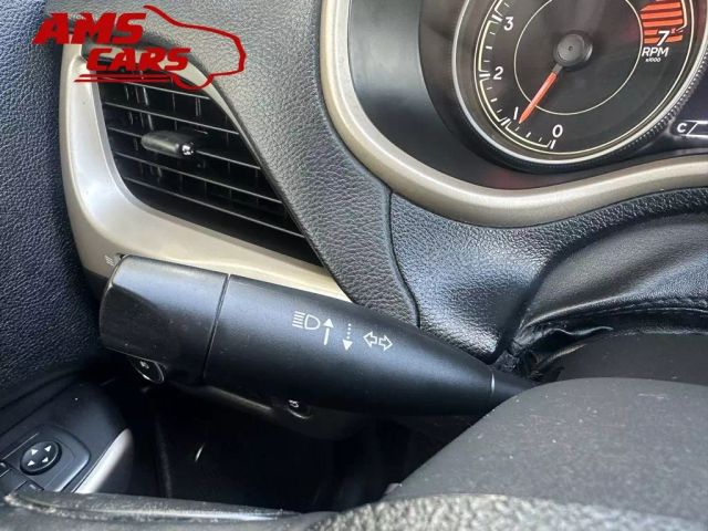 2018 Jeep Cherokee - Image 30