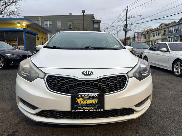 2015 Kia Forte LX photo 2