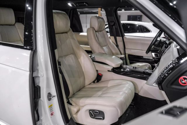 2013 Land Rover Range Rover Hse Sport Utility 4d - Image 34