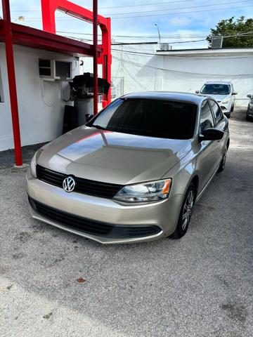 Volkswagen Jetta's photo