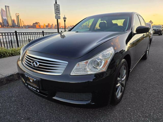 2009 Infiniti G37x Sedan 4d - Image 3