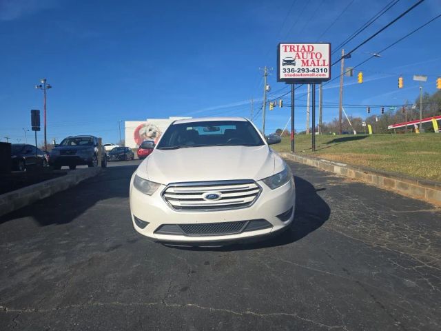 2014 Ford Taurus - Image 2