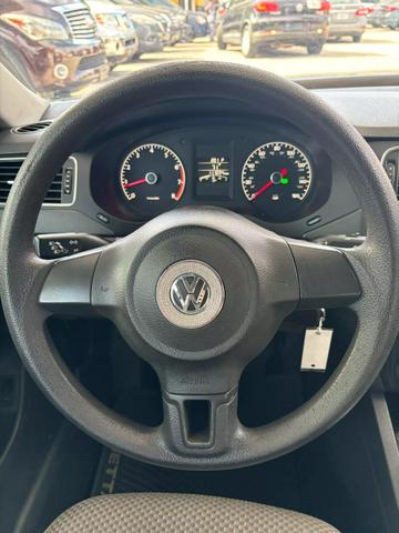 2014 Volkswagen Jetta S photo 12