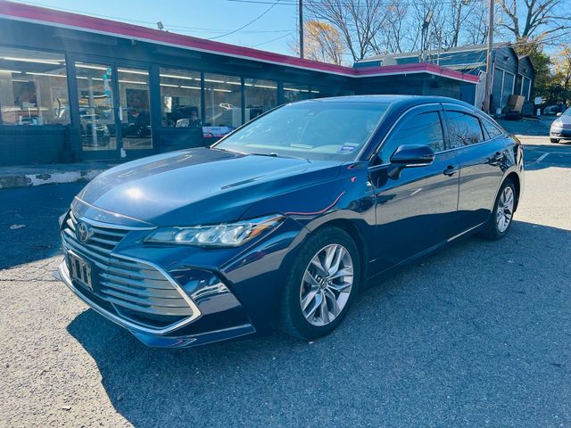 2019 Toyota Avalon - Image 19
