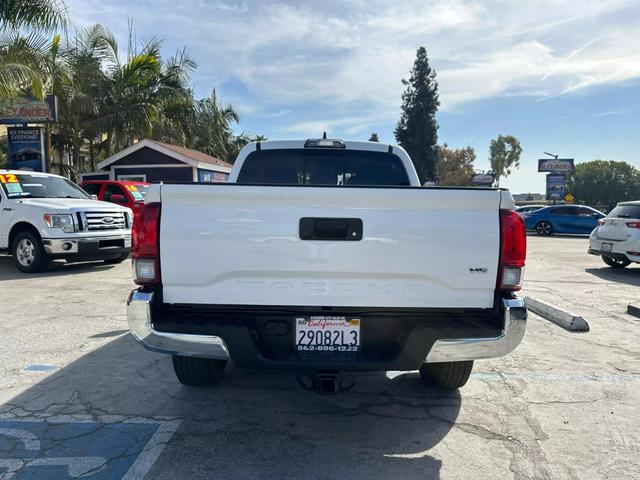 2018 Toyota Tacoma SR5 photo 6