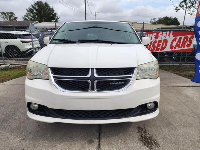 2012 Dodge Grand Caravan Crew photo 2