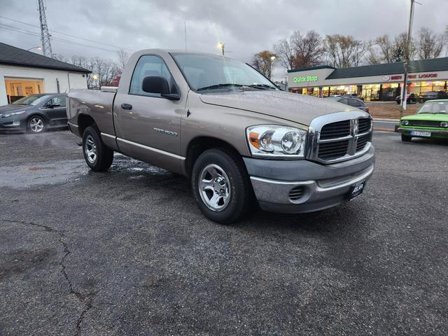 2006 Dodge Ram 1500 Pickup ST photo 3