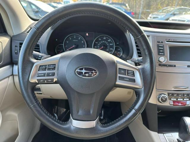 2014 Subaru Outback 2.5i Premium photo 27