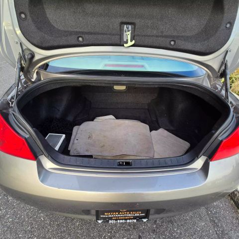 2008 Infiniti G35x Sedan 4d - Image 10