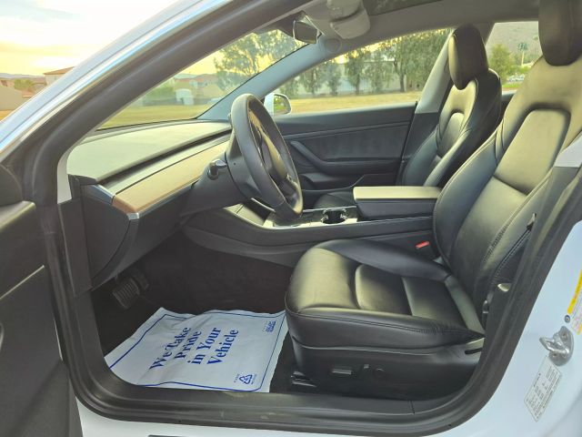 2020 Tesla Model 3 - Image 15