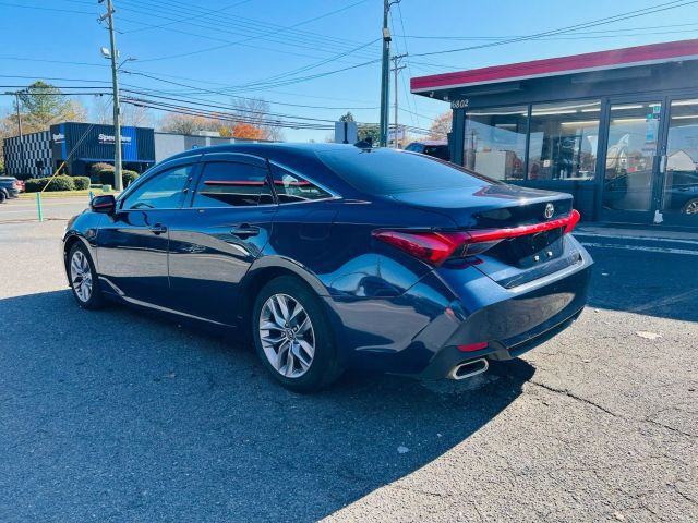 2019 Toyota Avalon - Image 10