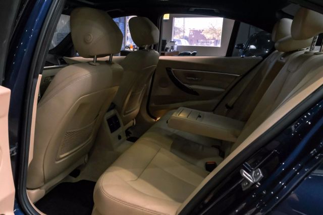 2016 Bmw 3 Series 328i Sedan 4d - Image 32