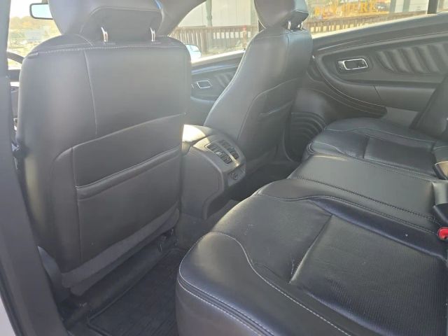 2014 Ford Taurus - Image 20