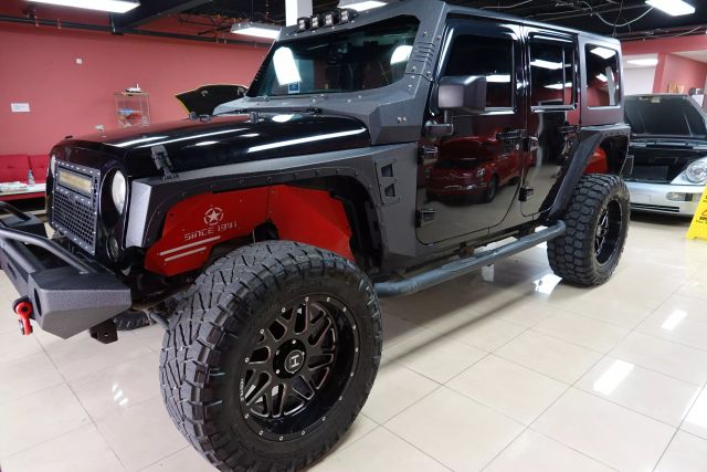2017 Jeep Wrangler Unlimited - Image 5