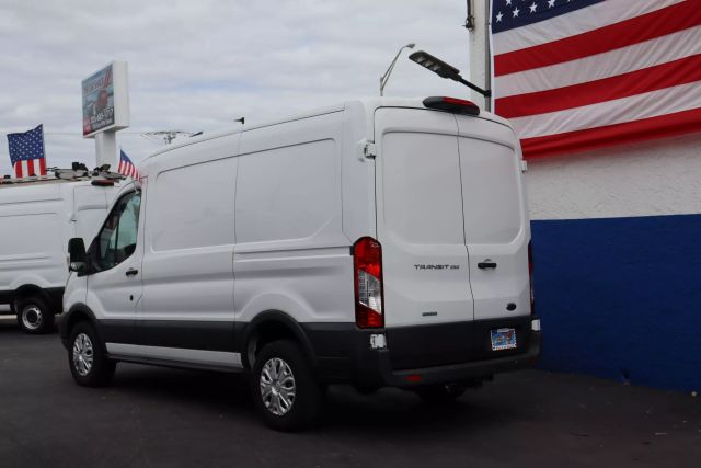2018 Ford Transit 250 Van - Image 8