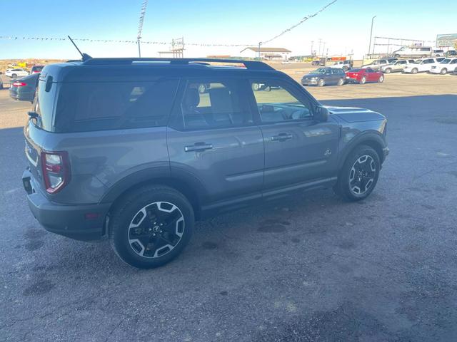 2021 Ford Bronco Sport Outer Banks photo 3