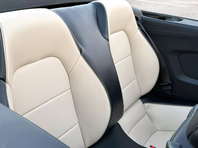 2017 Ford Mustang - Image 25