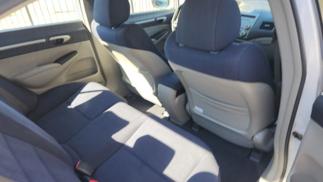 2009 Honda Civic - Image 13