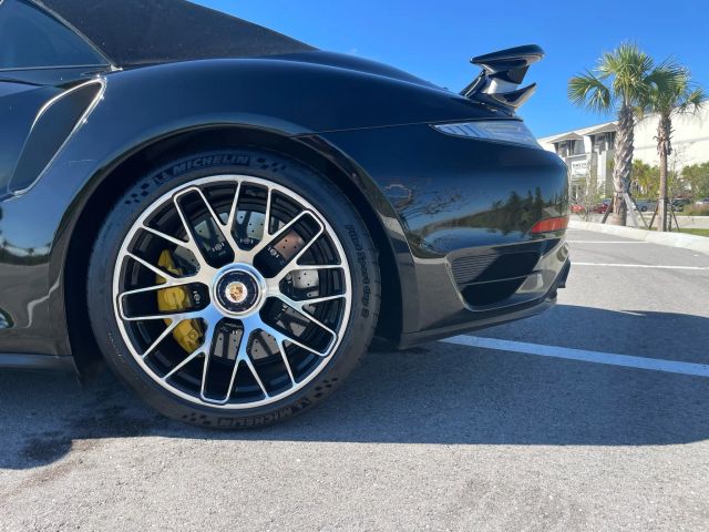 2014 Porsche 911 - Image 33
