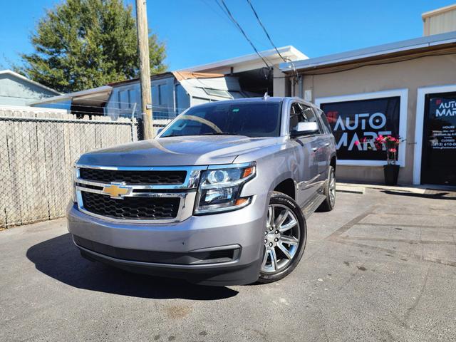 Chevrolet Tahoe's photo