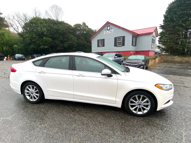 2017 Ford Fusion - Image 15